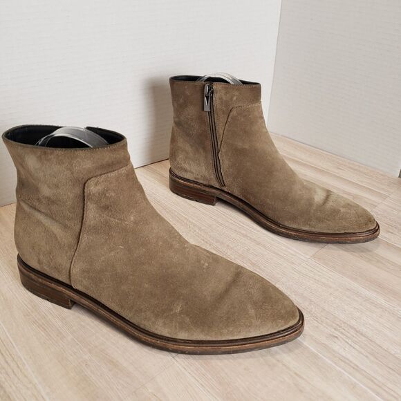 Via Spiga Women Evanna Water Resistant Suede Bootie Nude Taupe Side Zip Sz 7 - Picture 1 of 7